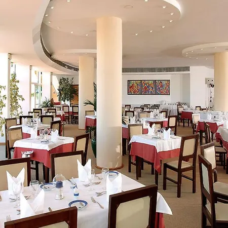 Paraiso De Lägenhetshotell 4*